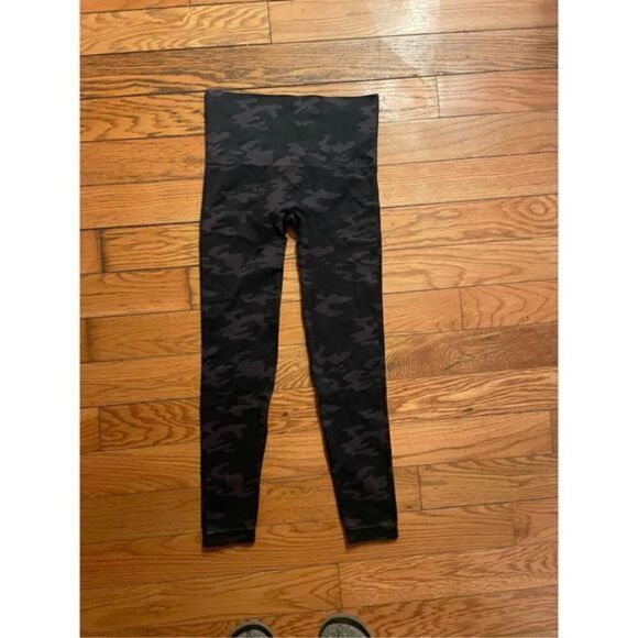 Spanx Leggings  - Picture 1 of 4